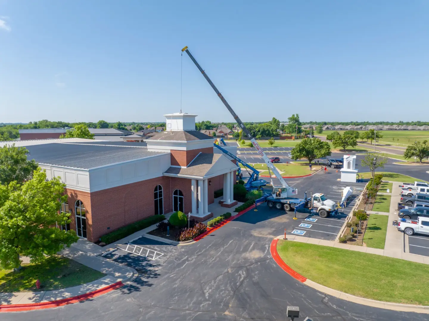 CrossPointe Church crane DJI 0381
