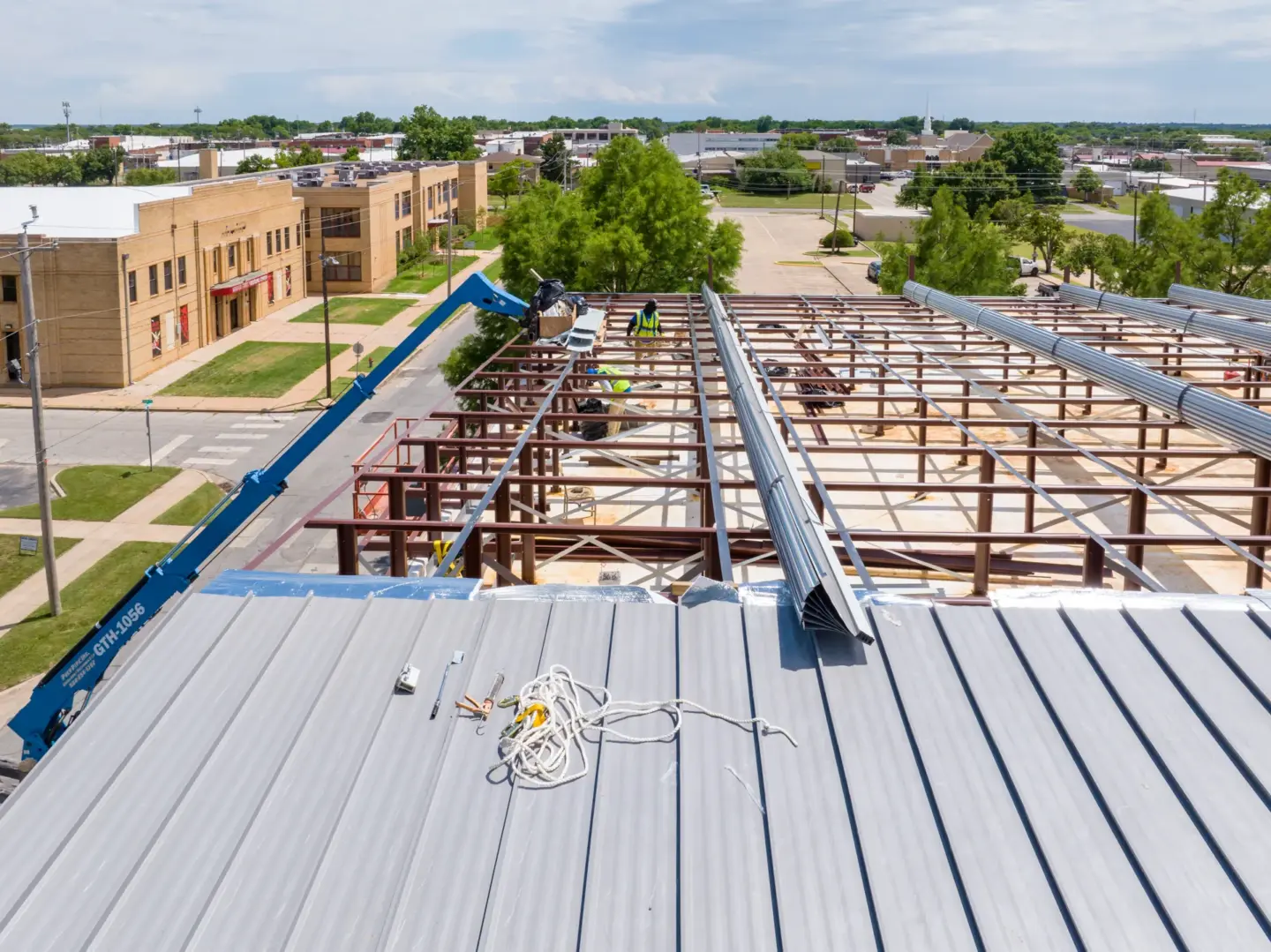 Duncan FBC during panel install DJI 0009